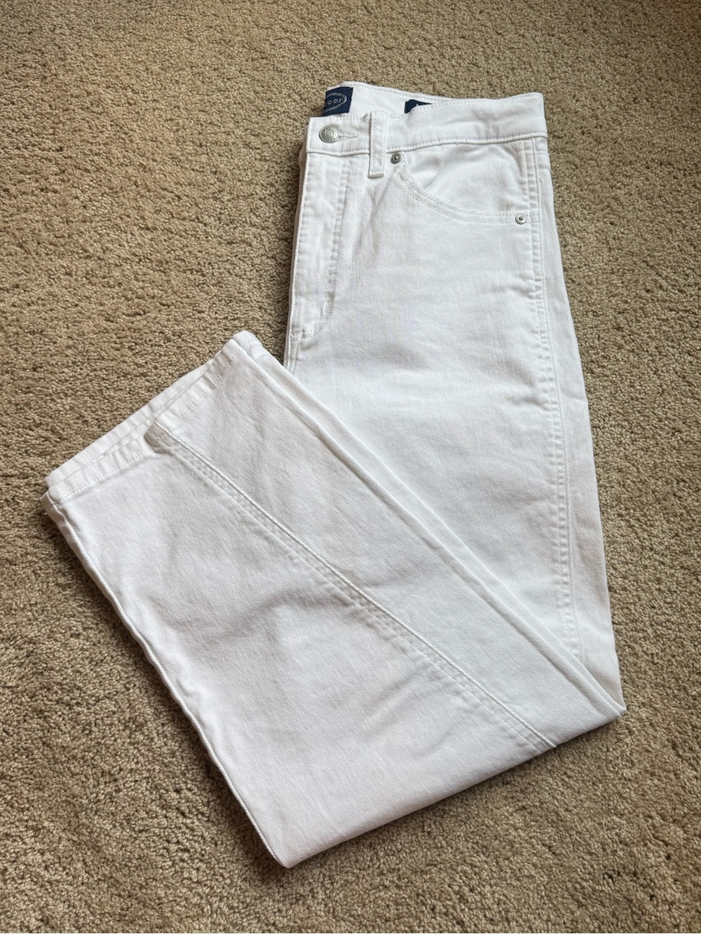 White barrel leg jeans